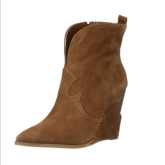 jessica simpson hilrie boot